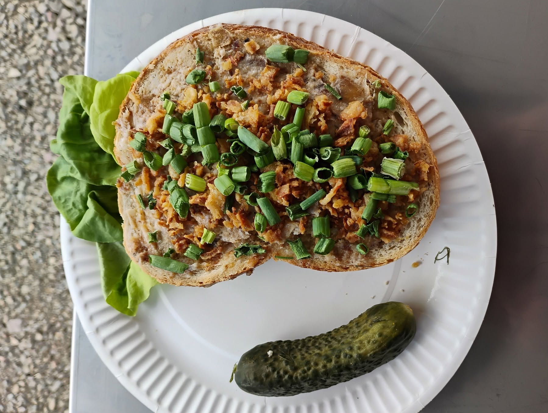 Pajda ze smalcem - U Suchej Walim, dolnośląskie street food